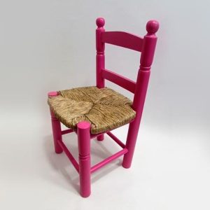 silla de mimbre rosa MimPlas